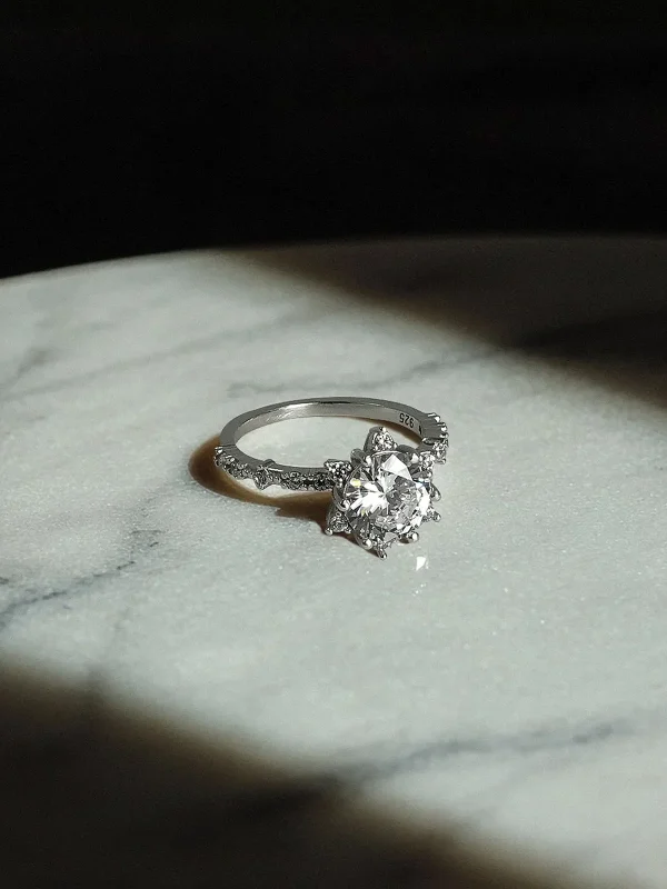 Round Stone Star Silver Ring - Women Silver Ring