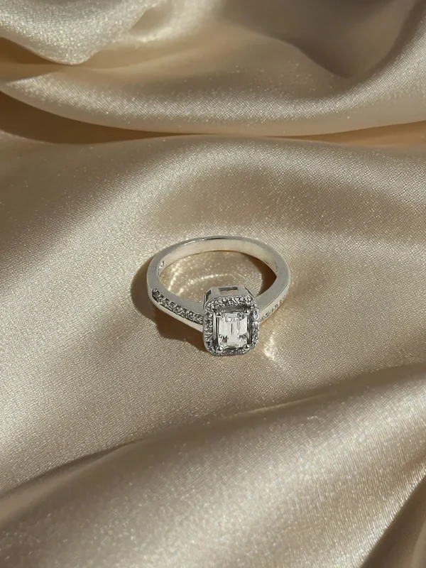 Halo Silber Ring mit Baguette Stein - Damen Silber Ring