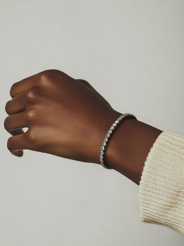 Bracciale in Argento Classico con Grande Pietra a Percorso d'Acqua – Bracciale in Argento Femminile