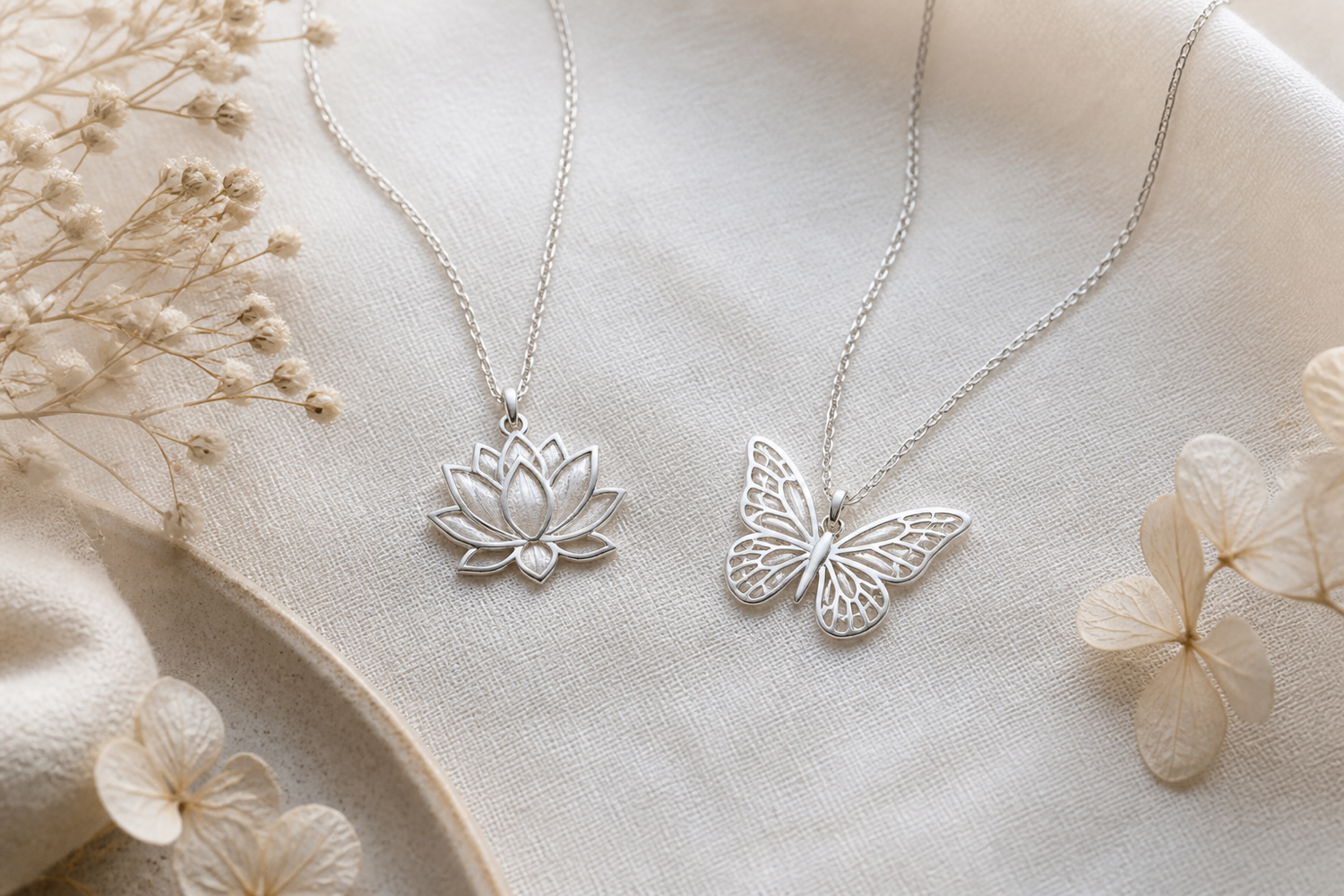 Gümüş kolye sembolleri ve anlamları - lotus, kelebek, melek kanadı